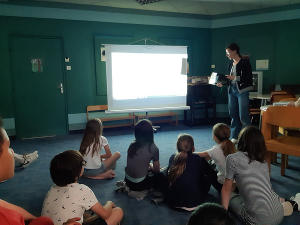 PRÉSENTATION DES MÉTIERS DU LIVRE - AVEC DES ENFANTS EN CLASSE DE CM2